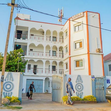 Mgm Apartments Gambia Kololi Kültér fotó